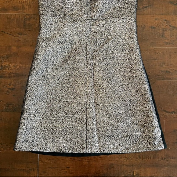 DIANE VON FURSTENBERG Yvette Metallic A-Line Dress Mini Sleeveless Size 6 DVF - Picture 5 of 14